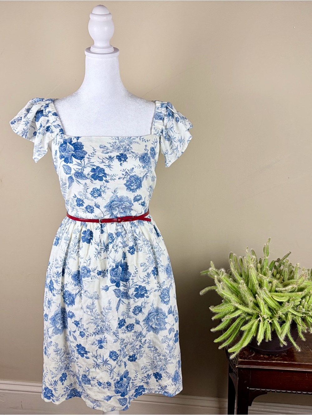 NWT Linen Francesca's Mi Ami Blue White Floral Back Bow Mini Dress XL